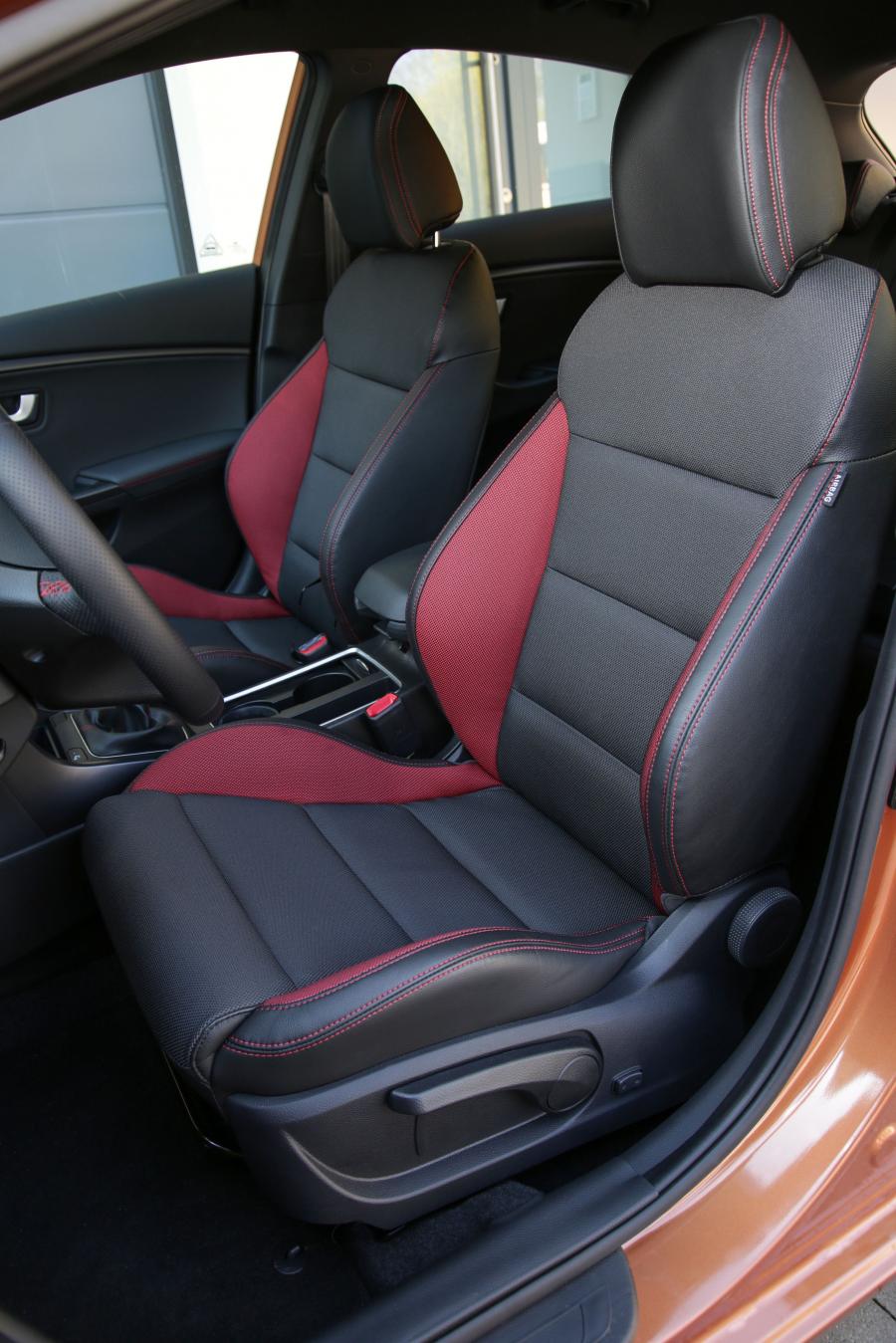  Hyundai i30 5-Door Turbo 2015 года  (фото 23 из 23)